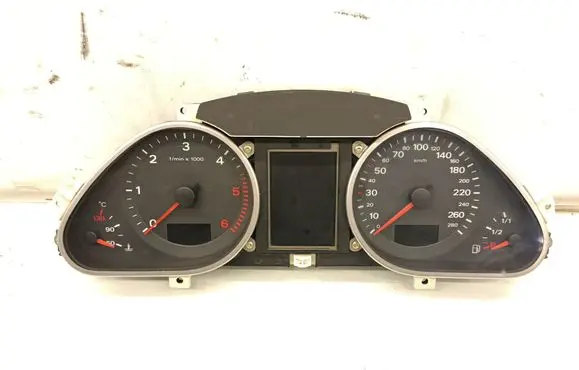 Audi A6 S6 C6 4F Speedometer (instrument cluster) 5550007301
