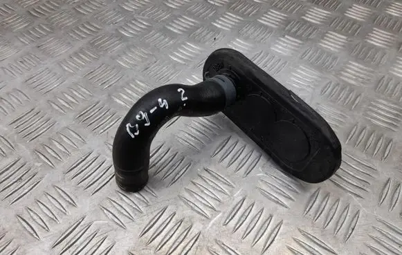 Audi A4 S4 B9 Engine coolant pipe/hose 8W1819372A