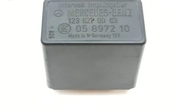 Mercedes-Benz S W116 Window wiper relay 1238210063 05897210