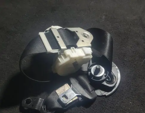 BMW X3 E83 Front seatbelt S2340071211N