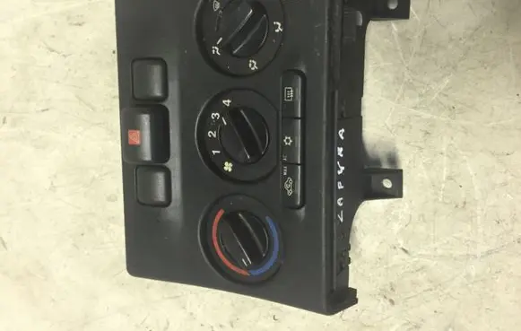 Opel Zafira A Climate control unit 024420732