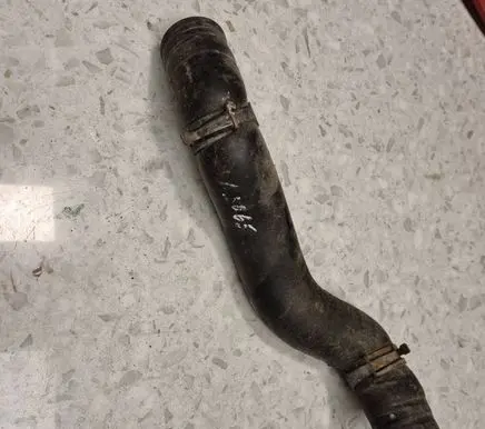 Nissan X-Trail T30 Engine coolant pipe/hose