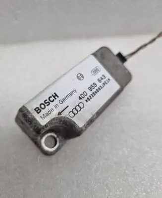 Audi A8 S8 D2 4D Airbag deployment crash/impact sensor 4D0959643