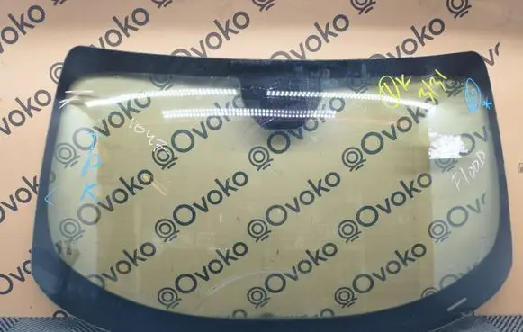 Dodge Challenger Front windscreen/windshield window DOT177
