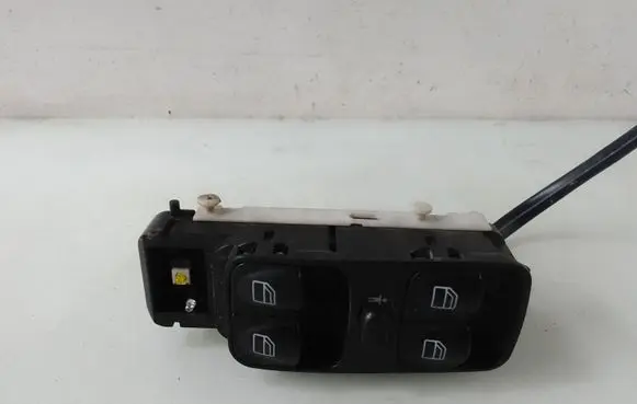 Mercedes-Benz C W203 Electric window control switch 