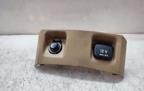 Mercedes-Benz R W251 12 V Socket (rear) A2516830128