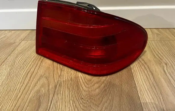 Mercedes-Benz E W210 Rear/tail lights 197042R