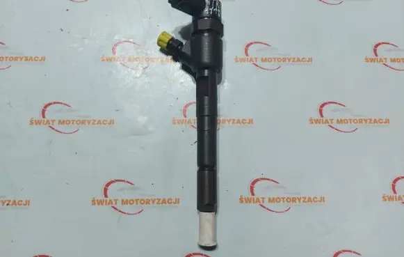 Opel Corsa D Fuel injector 0445110326
