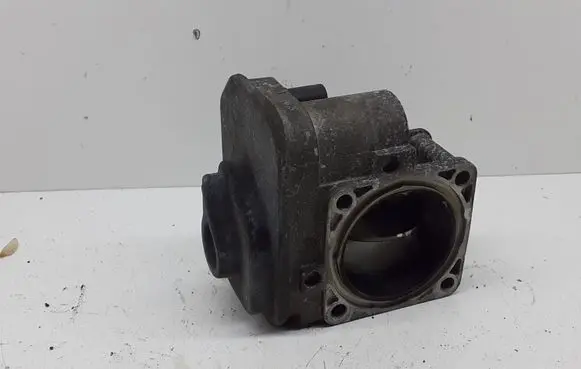 Volkswagen Golf IV Throttle valve 038128063A