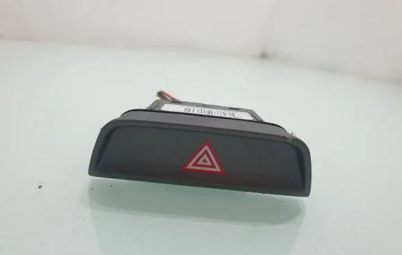 KIA Sportage Hazard light switch 937903U010DC8