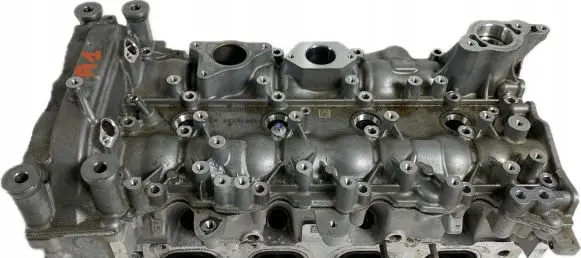 Mercedes-Benz A W177 Engine head A2600102301