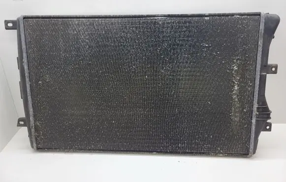 Volkswagen Golf Plus Coolant radiator 1K0121253