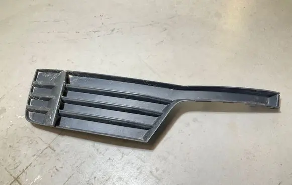 Audi A3 S3 8V Front bumper lower grill 8V3807681AA