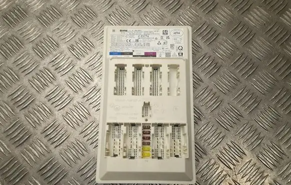 BMW i4 Comfort/convenience module 5B31359