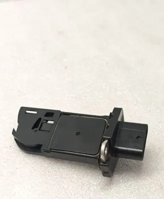 BMW 5 F10 F11 Mass air flow meter 780415001 105038