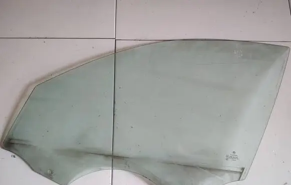 BMW 3 E90 E91 Front door window glass four-door AS2