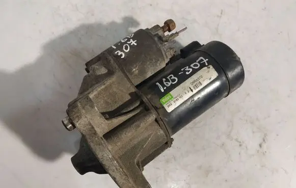 Peugeot 307 Starter motor D6RA572