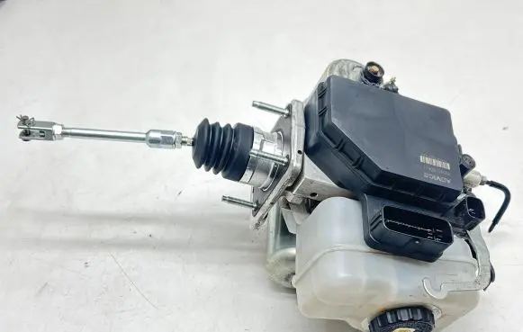 Toyota Land Cruiser (J150) Master brake cylinder 8954160A31 3550F033102