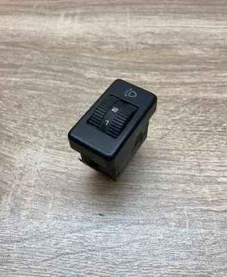 Volkswagen Golf III Headlight level height control switch 357941333