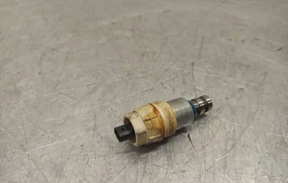 Mercedes-Benz C W204 Valve oil control A6511800315 12112200042