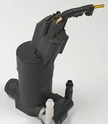 Volvo V50 Windscreen/windshield washer pump 7148700003
