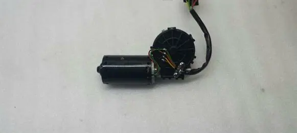 Mercedes-Benz S W220 Wiper motor 0390241435