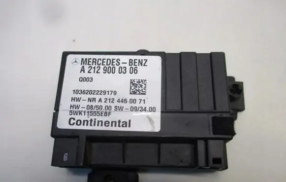 Mercedes-Benz Vito Viano W639 Fuel level meter relay 
