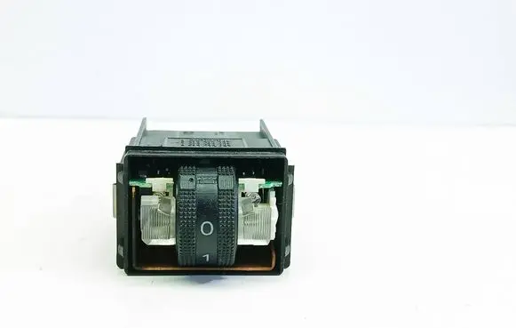 Audi A6 S6 C5 4B Seat heating switch 4B0963563B 4B0963563C 4D0963563E