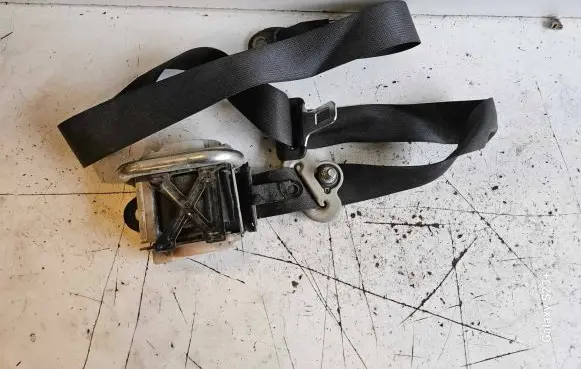 Suzuki Grand Vitara II Front seatbelt 8492065J0