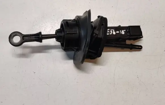 Volvo V70 Clutch master cylinder BG917A542BA