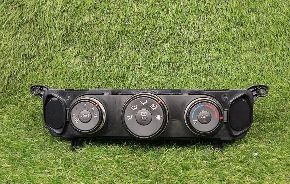 KIA Soul Climate control unit 97250B2XXX PASBJIK0517