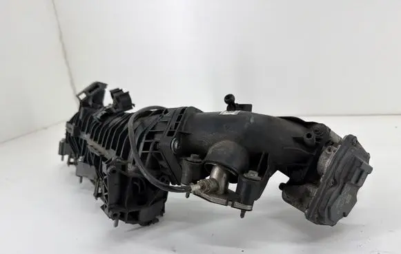 BMW 1 F20 F21 Intake manifold 8506406