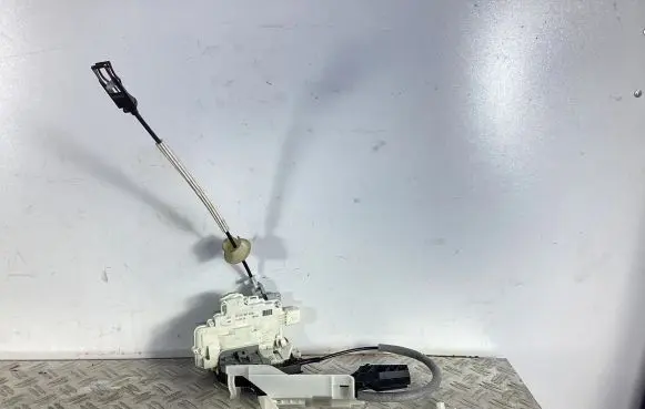 Porsche Cayenne (92A) Front door lock 8J1837016B 5N0839885H 921940102