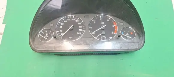 Speedometer (instrument cluster)
