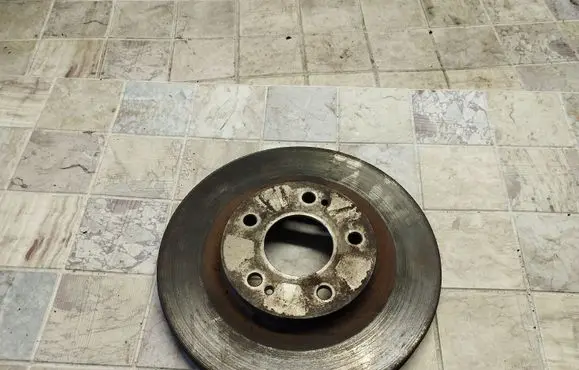 Mitsubishi Grandis Front brake disc