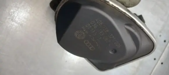 Volkswagen Golf IV Throttle valve