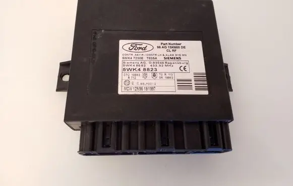 Ford Focus Comfort/convenience module 98AG15K600DE