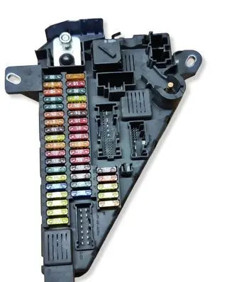 BMW 5 E60 E61 Fuse module 6906619