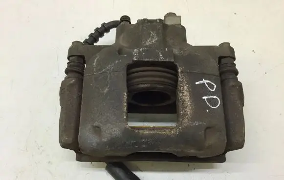 Chrysler Town & Country V Front brake caliper 16018401