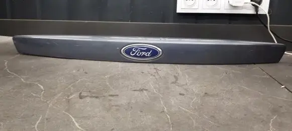 Ford Mondeo Mk III Tailgate/boot lid cover trim 1S71-F43400-A