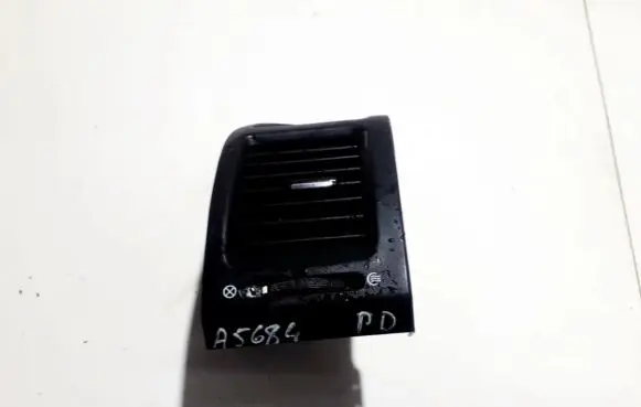 KIA Carnival Dash center air vent grill 4D9746000 4D974-6000