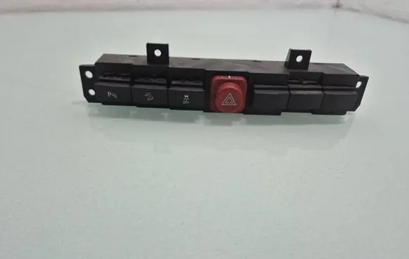 Opel Antara Hazard light switch 20785509