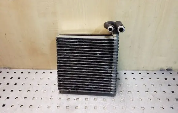 Air conditioning (A/C) radiator (interior)