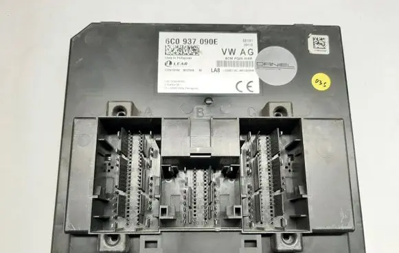 Skoda Fabia Mk3 (NJ) Comfort/convenience module 6C0937090E