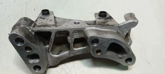 Citroen Berlingo Engine mounting bracket 9688615780