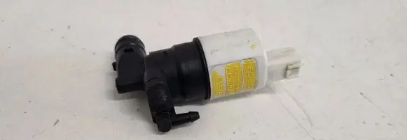 Jaguar XE Windscreen/windshield washer pump BK2117K624BA AV6117K624AA