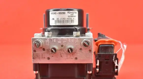 Toyota Yaris ABS Pump 44540-0D280