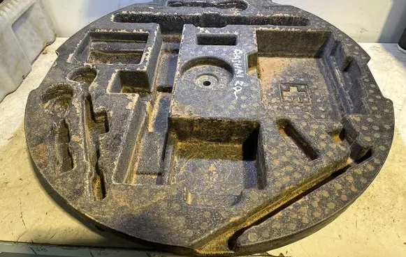 Nissan Qashqai Glove box in trunk 849A74EA1C