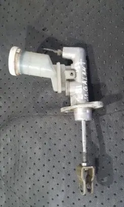 Mitsubishi Galant Clutch master cylinder