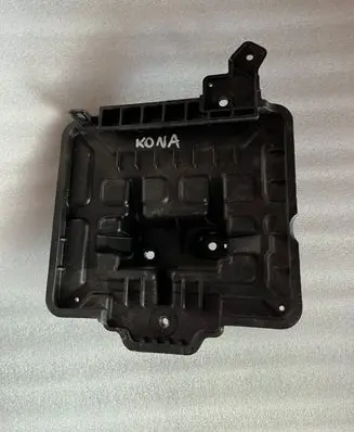 Hyundai Kona I Battery tray 37150K4000